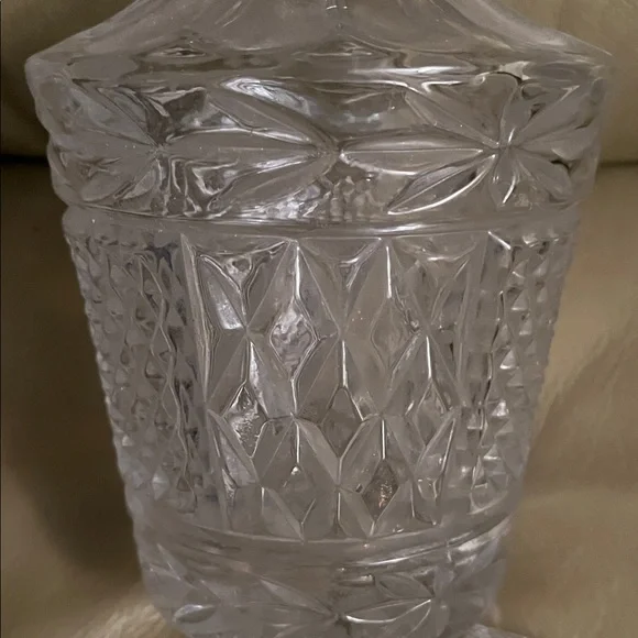 Vintage Elegant Crystal Decanter - Picture 3 of 3